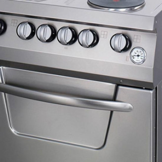 Maxima Heavy Duty Fornuis - 4 Pitten Met Oven - Dubbel - 70 cm - 400V