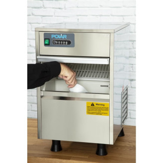Polar G-serie holle ijsblokjesmachine met bunker 20 kg