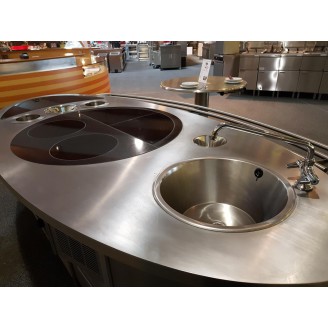 Occasion RVS frontcooking kookeiland